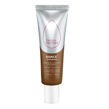 Load image into Gallery viewer, BeautyBlender Bounce™ Liquid Whip Long Wear Foundation
