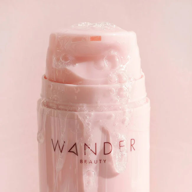 Load image into Gallery viewer, Wander Beauty Drift Away Cleanser
