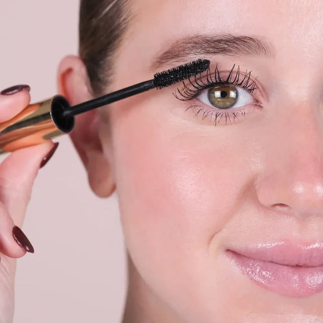 Load image into Gallery viewer, Wander Beauty Mile High Club™ Length and Define Mascara
