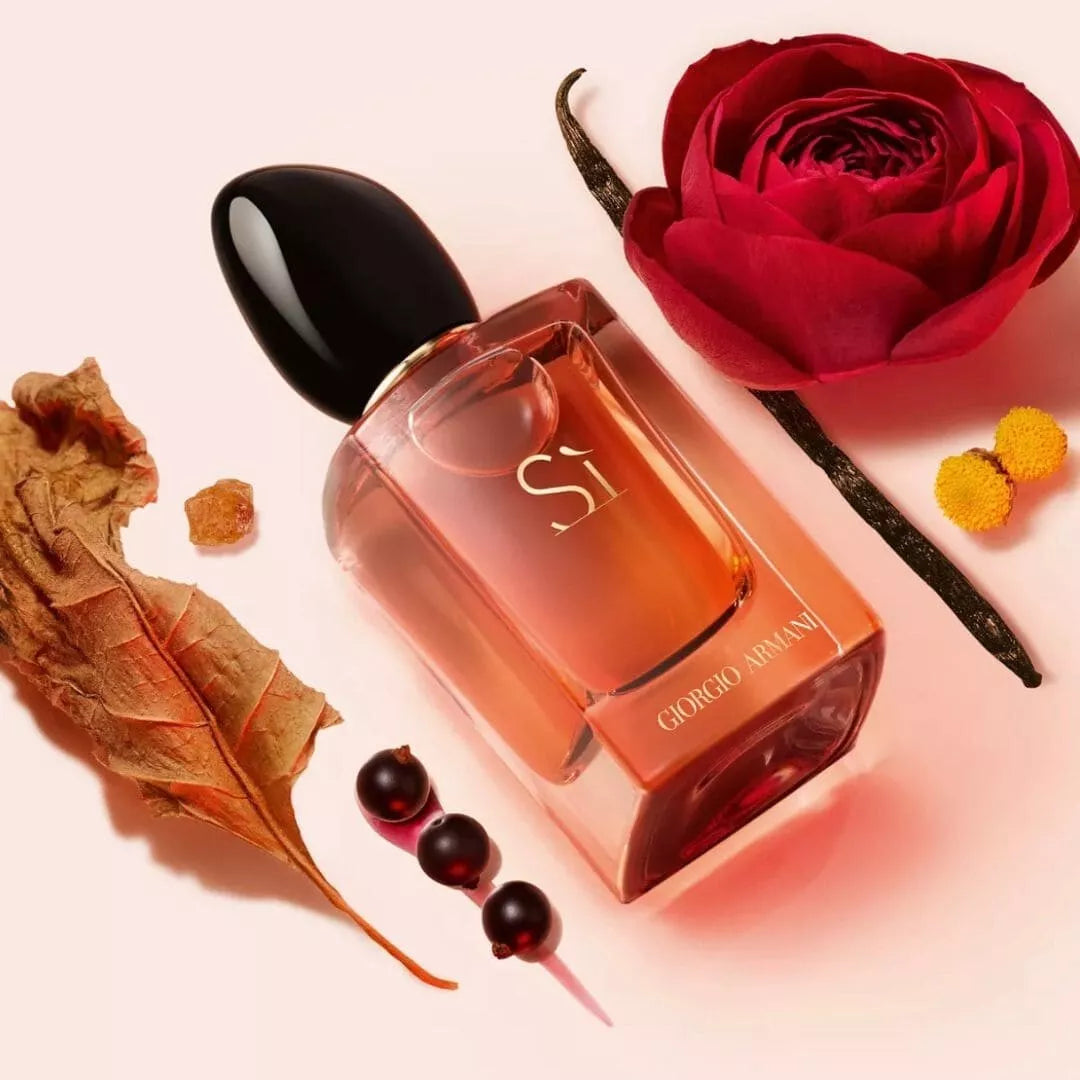 Load image into Gallery viewer, Armani Beauty Sì Intense Eau de Parfum
