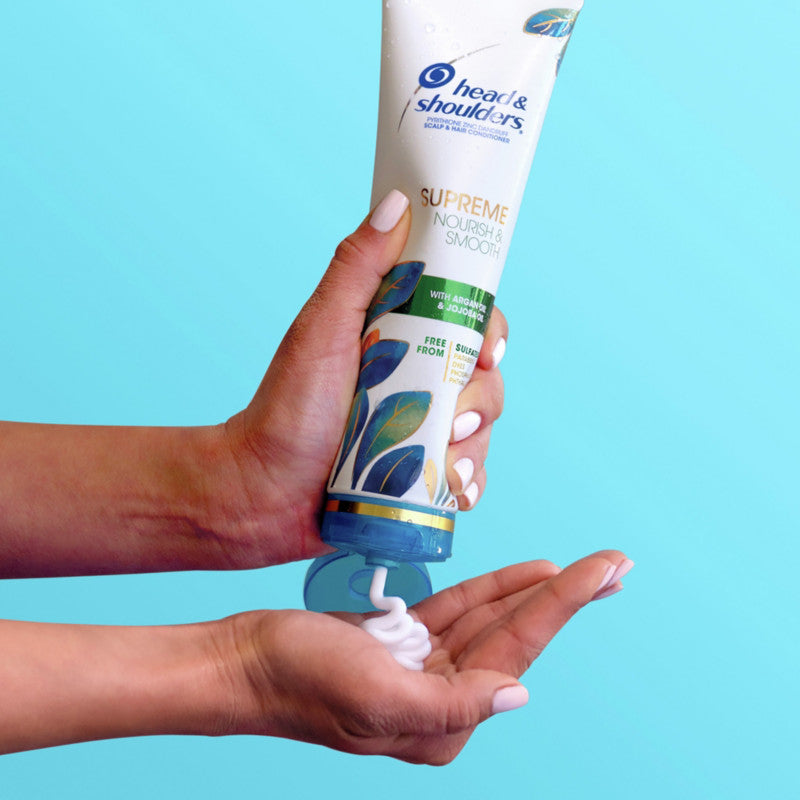 Load image into Gallery viewer, Head &amp; Shoulders Supreme Nourish &amp; Smooth Conditioner
