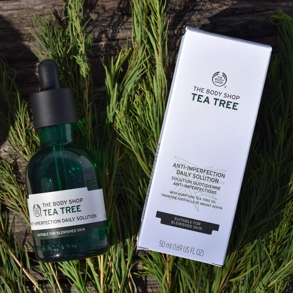 Load image into Gallery viewer, The Body Shop Tea Tree Anti-Imperfection Daily Solution
