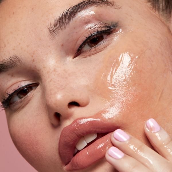 Load image into Gallery viewer, KYLIE SKIN Makeup Melting Cleanser
