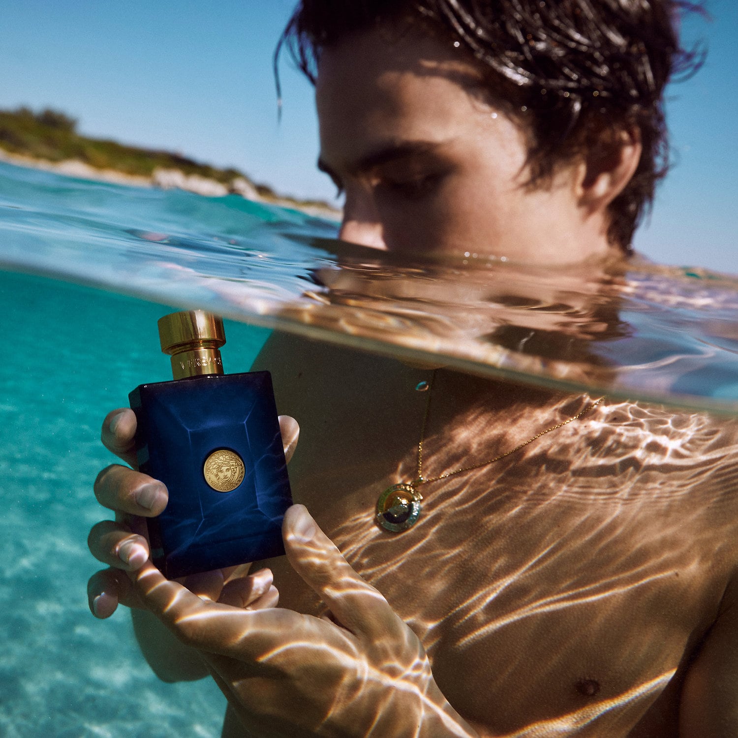 Load image into Gallery viewer, Versace Dylan Blue Pour Homme Eau de Toilette
