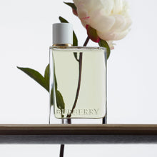 Load image into Gallery viewer, BURBERRY Her Eau De Toilette
